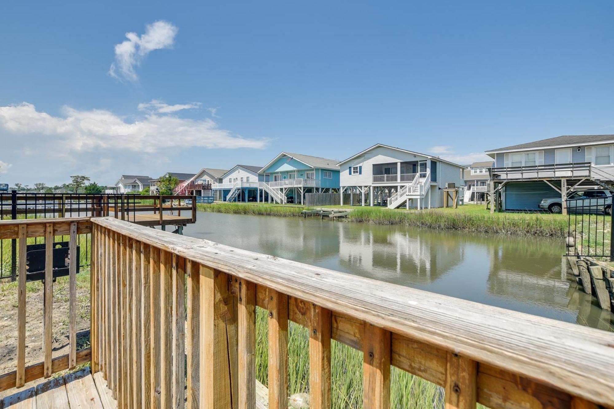 Waterfront North Myrtle Beach Home With Pool And Deck Exterior foto
